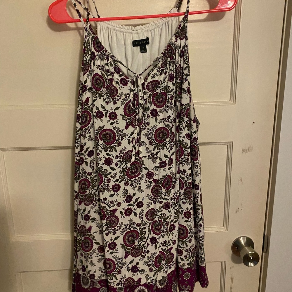 Sleeveless lined tank with front tie